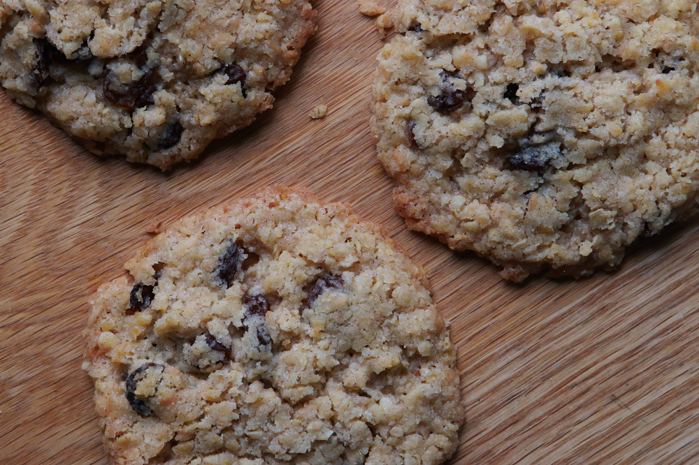 coconut oaty cookies